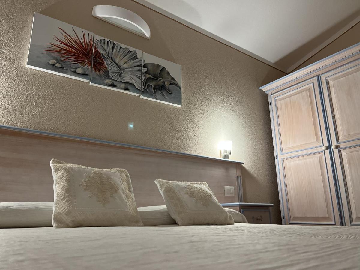 Hotel Lu Pitrali San Teodoro  Eksteriør billede
