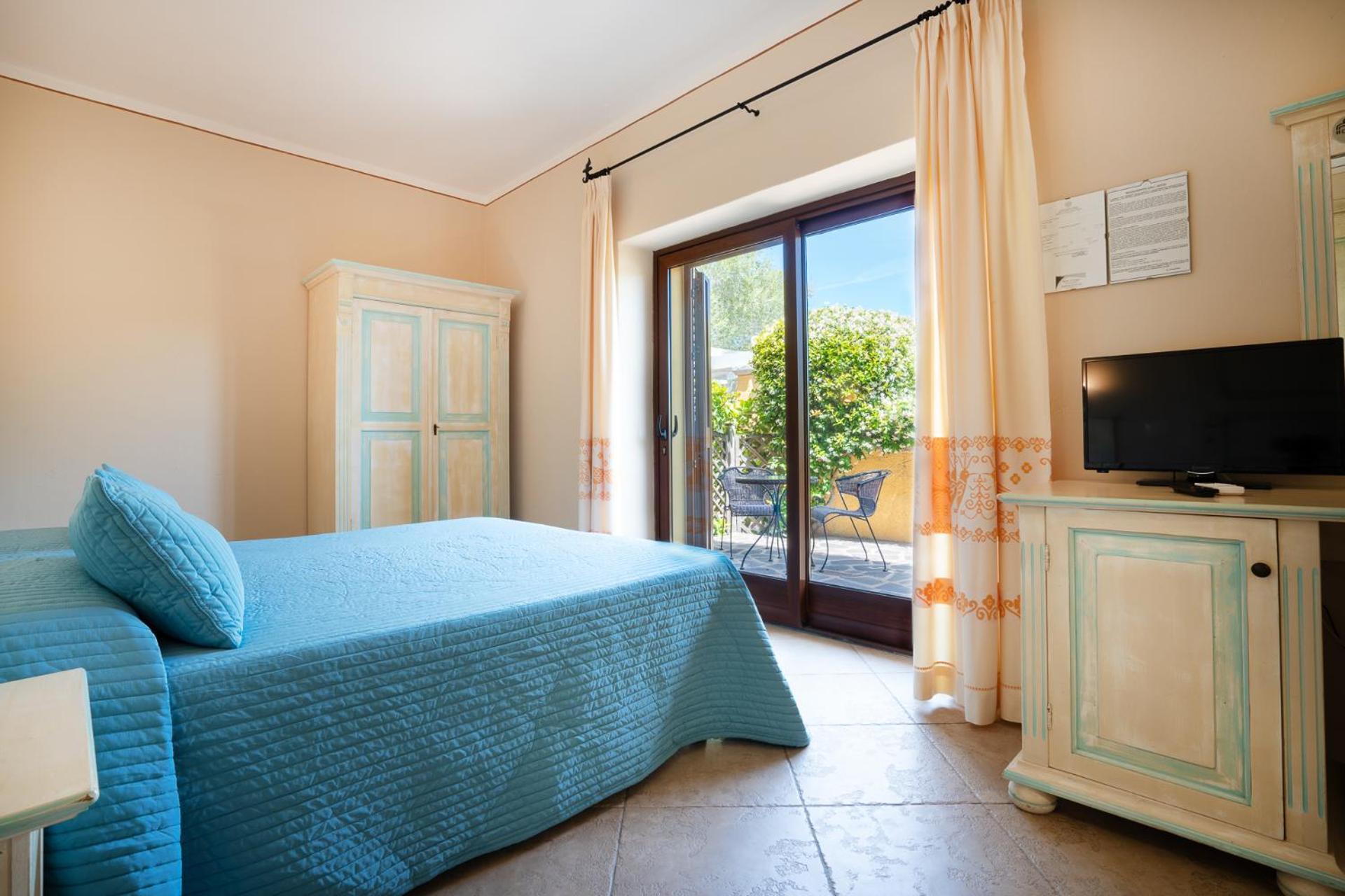 Hotel Lu Pitrali San Teodoro  Eksteriør billede