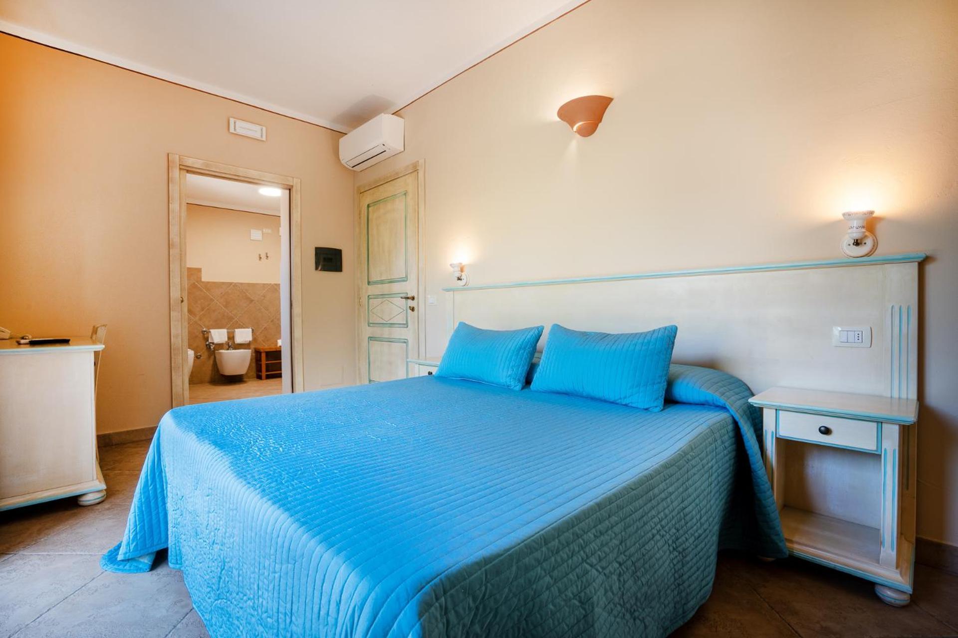 Hotel Lu Pitrali San Teodoro  Eksteriør billede