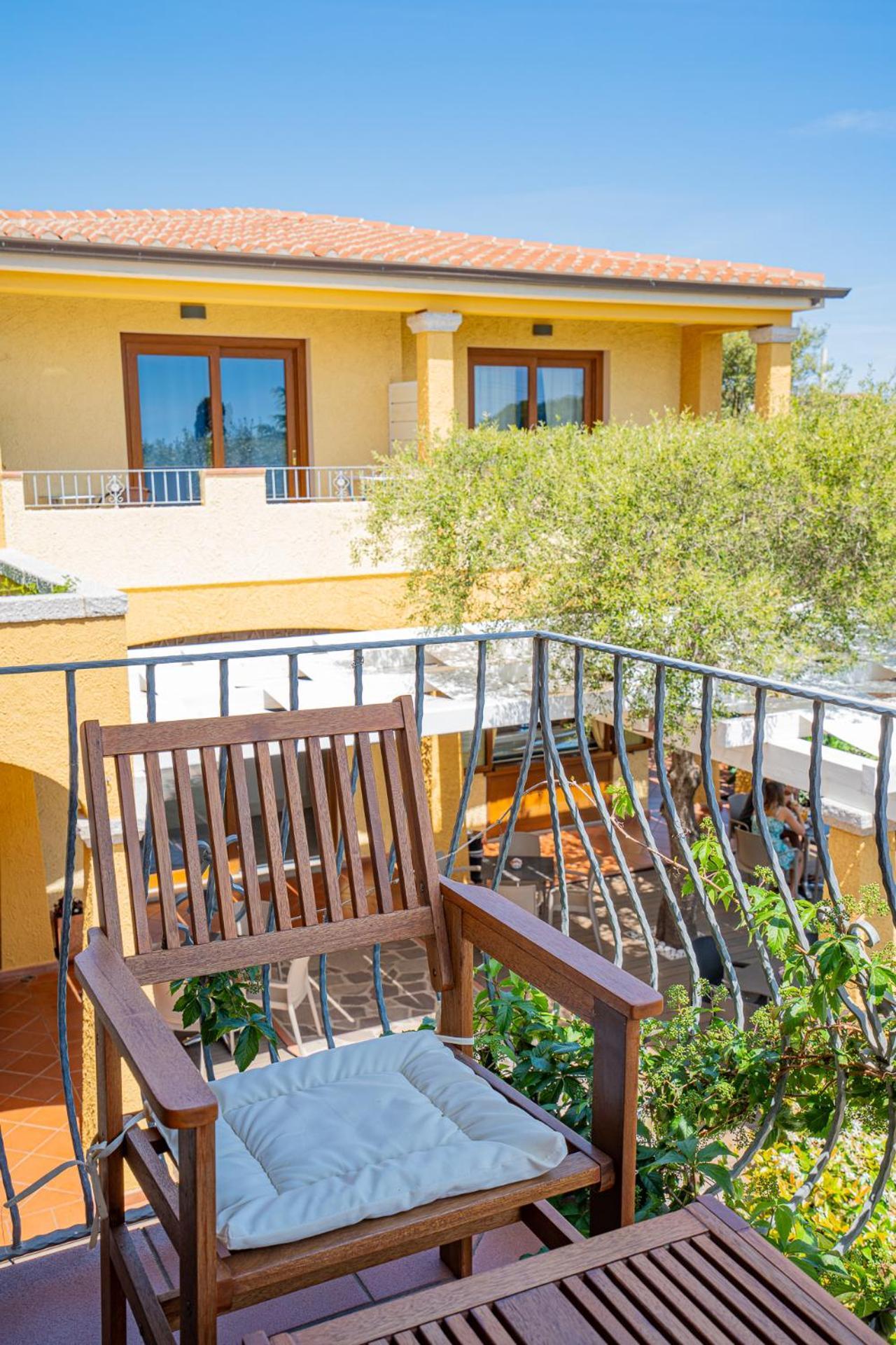 Hotel Lu Pitrali San Teodoro  Eksteriør billede