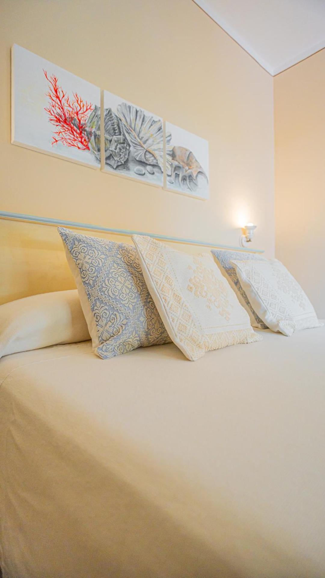 Hotel Lu Pitrali San Teodoro  Eksteriør billede